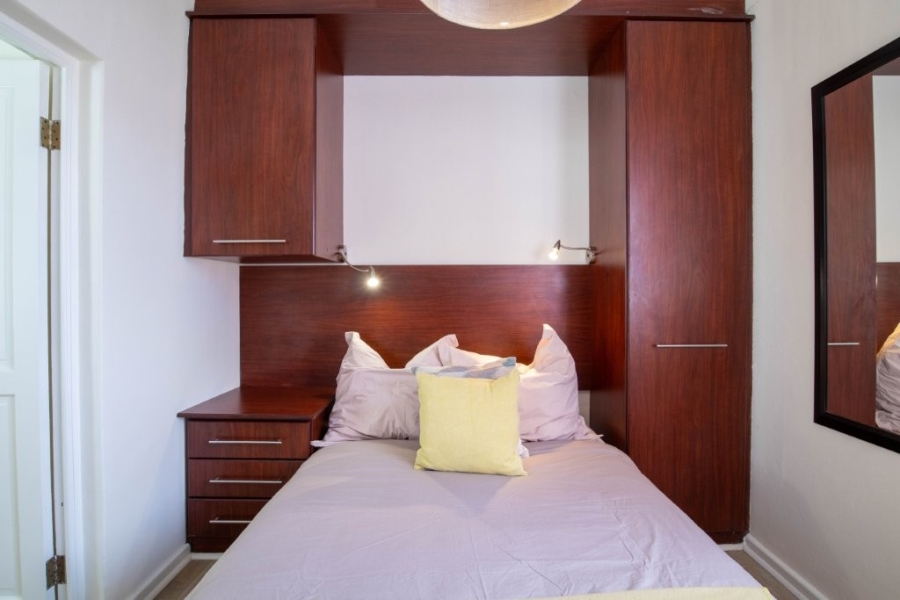 To Let 1 Bedroom Property for Rent in Sea Point Western Cape